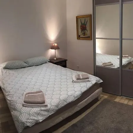 Apartman Second Line Beach With A Garden *